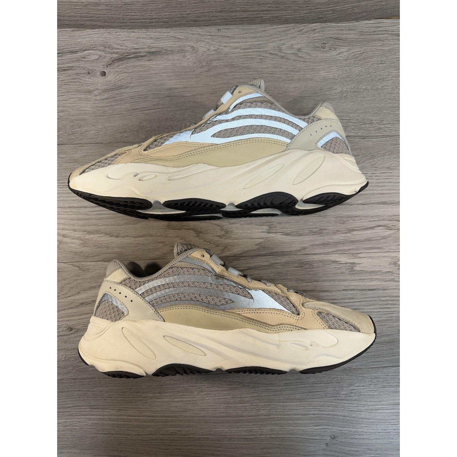 Adidas Adidas Yeezy Boost 700 V2 Cream - Size 12 Size US 12 / EU 45 - 3 Thumbnail