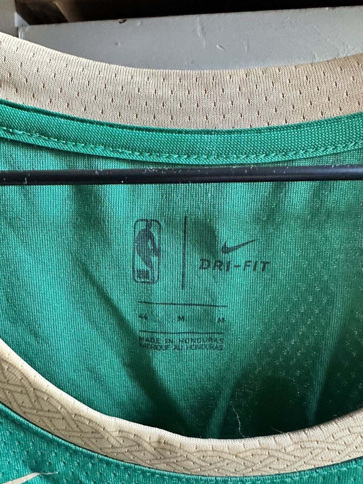 Nike Boston Celtics Kemba Walker #8 jersey Size US M / EU 48-50 / 2 - 4 Thumbnail