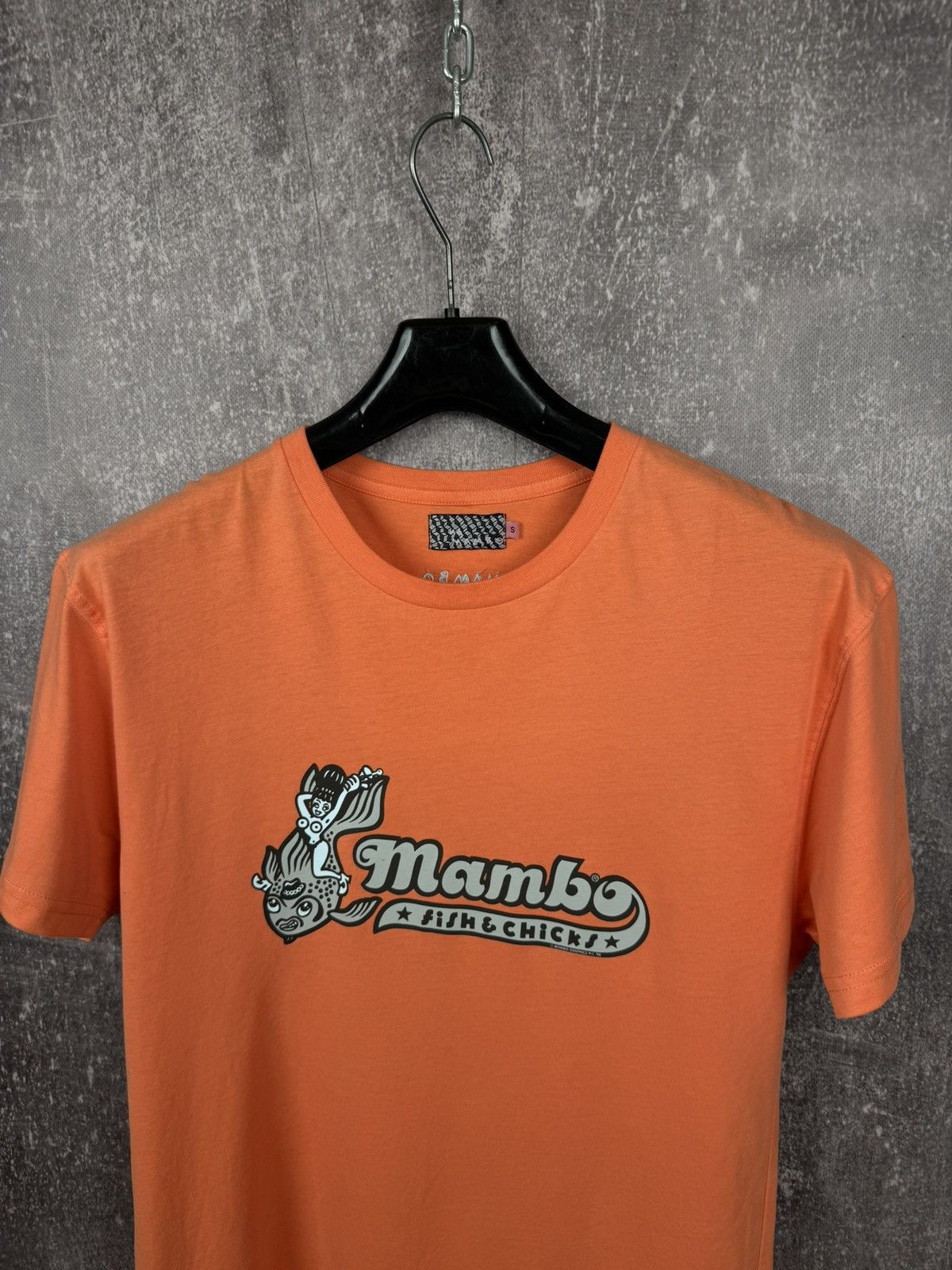 Mambo Vintage 1998 Mambo fish and chick art graphic t shirt tee Size US S / EU 44-46 / 1 - 6 Thumbnail