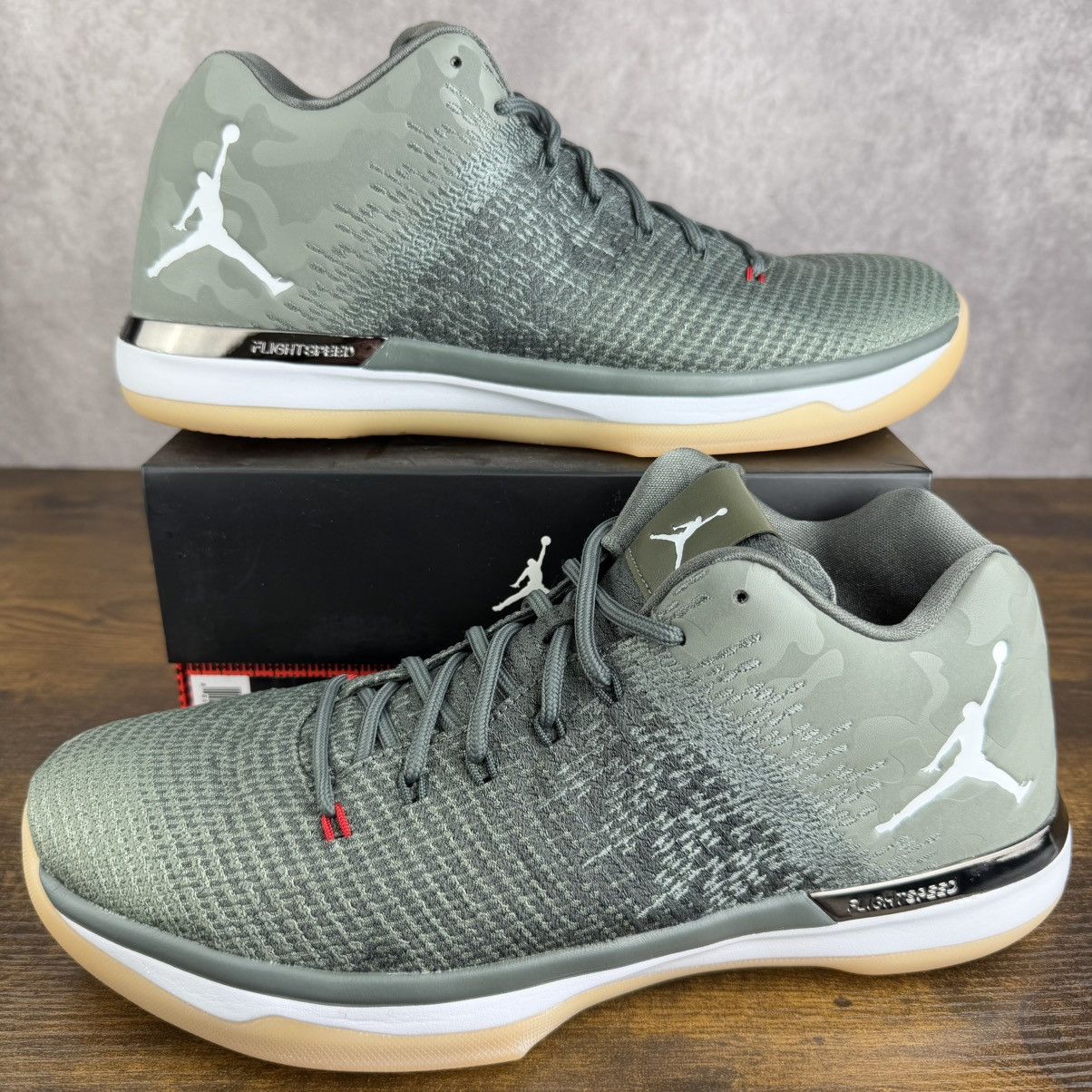 Jordan Brand NEW Sample Air Jordan 31 Low Camo Green Size 12.5 897564-051 Size US 12.5 / EU 45-46 - 2 Thumbnail