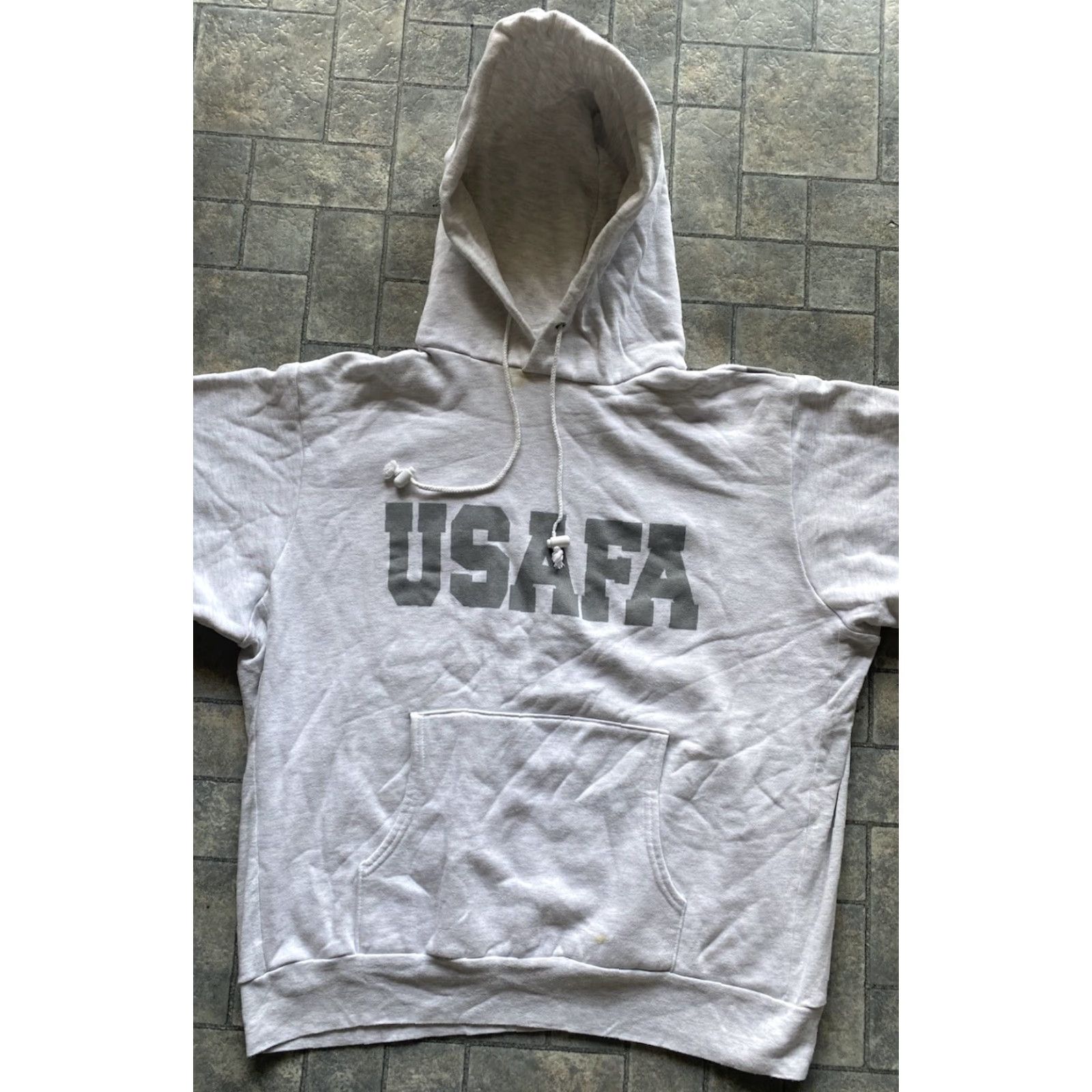 Vintage VINTAGE Heart And Core USAFA Hoodie Gray Men’s L Made In USA Air Force Academy Hoodie Mens L Gray USA USAFA 90s Size US L / EU 52-54 / 3 - 2 Thumbnail