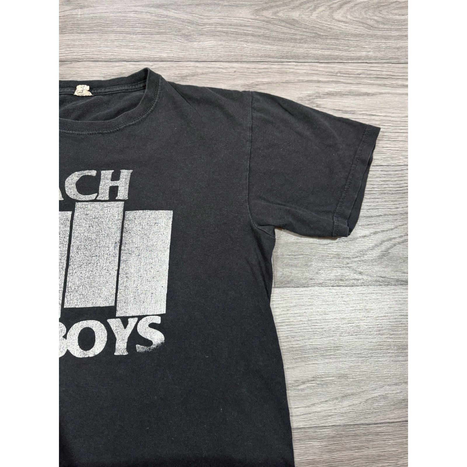 Anvil VINTAGE ANVIL Beach Boys Black Flag Logo T-Shirt M Black Mens Size US M / EU 48-50 / 2 - 7 Thumbnail