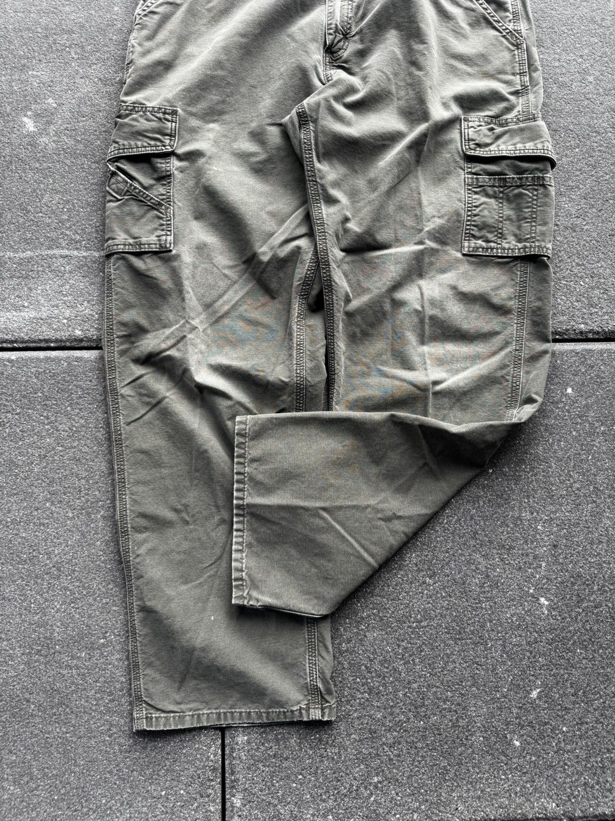 Carhartt CRAZY DISTRESSED CARHARTT BAGGY CARGO PANTS Size US 36 / EU 52 - 4 Thumbnail
