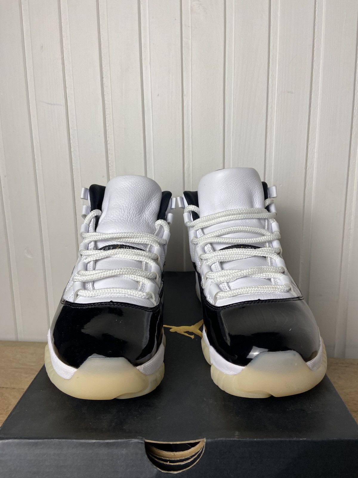 Jordan Brand Used Jordan 11 Retro Gratitude Authentic Size 8US Size US 8 / EU 41 - 3 Thumbnail