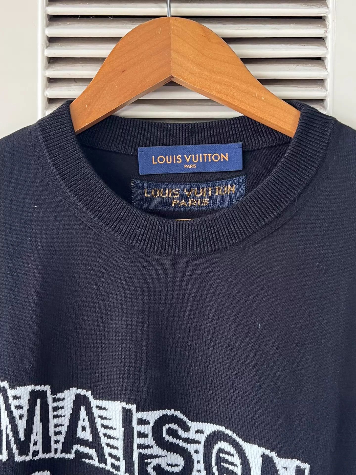 Louis Vuitton Louis Vuitton Black Knit Short-Sleeve XS LV Logo Print Size XS / US 0-2 / IT 36-38 - 3 Thumbnail