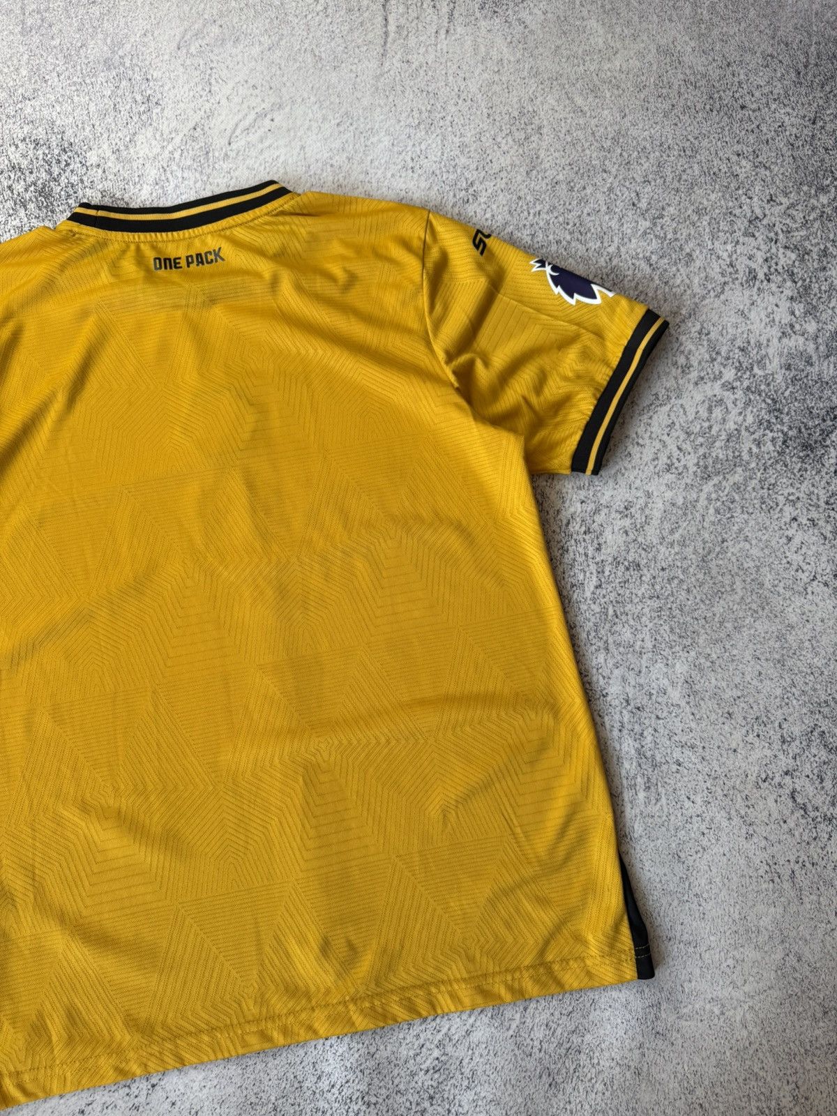 Vintage Wolverhampton Wanderers Sudu 2024/2025 Wolves shirt size M Size US M / EU 48-50 / 2 - 20 Thumbnail