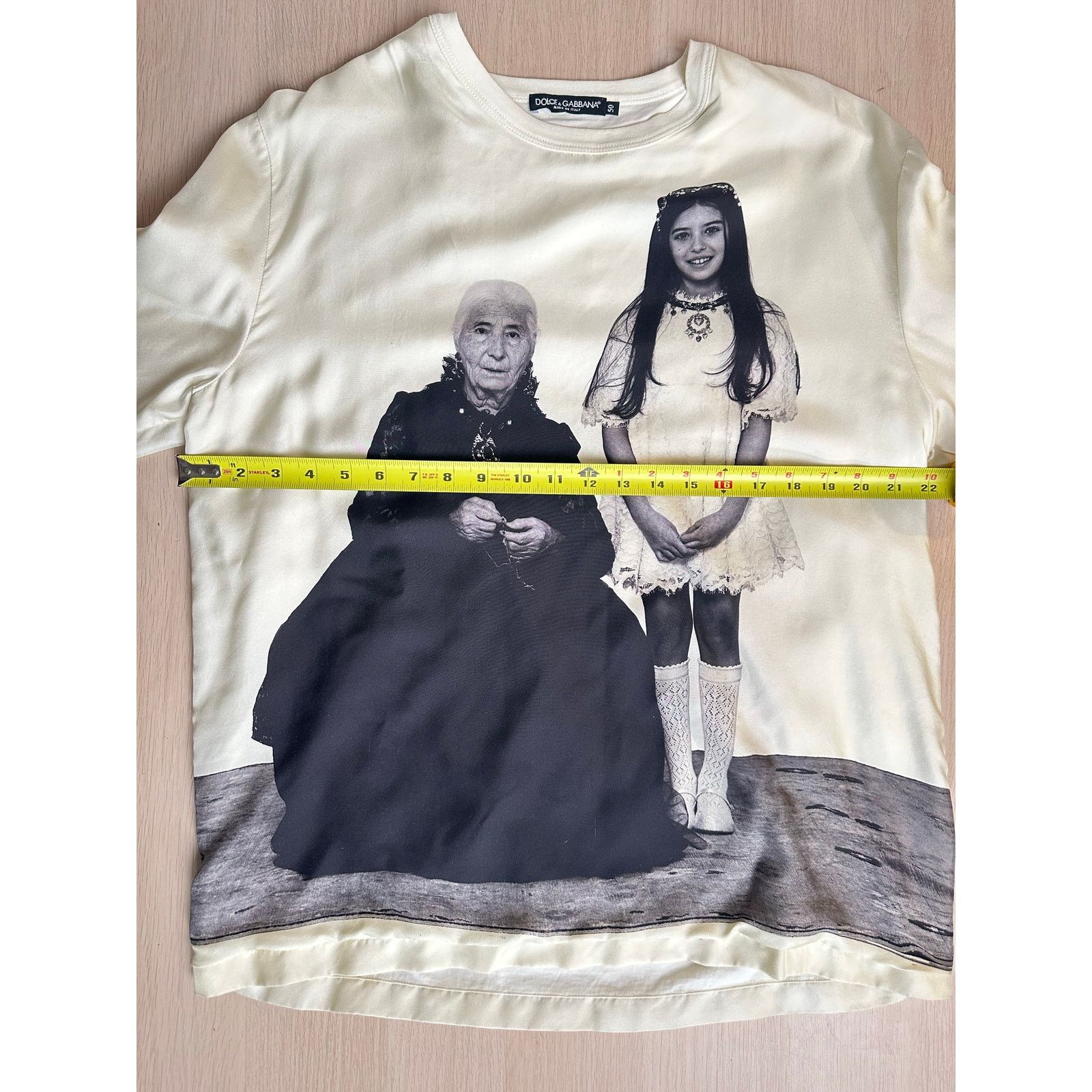 Dolce & Gabbana Rare Dolce and Gabbaba L/S Beige Silk Tee "#dgFamily" - Mint Size US M / EU 48-50 / 2 - 8 Thumbnail