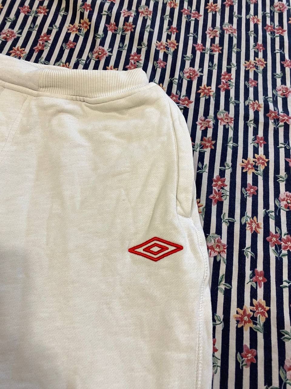 Umbro Vintage 90s Umbro shorts streetwear logo style Size US 30 / EU 46 - 4 Thumbnail