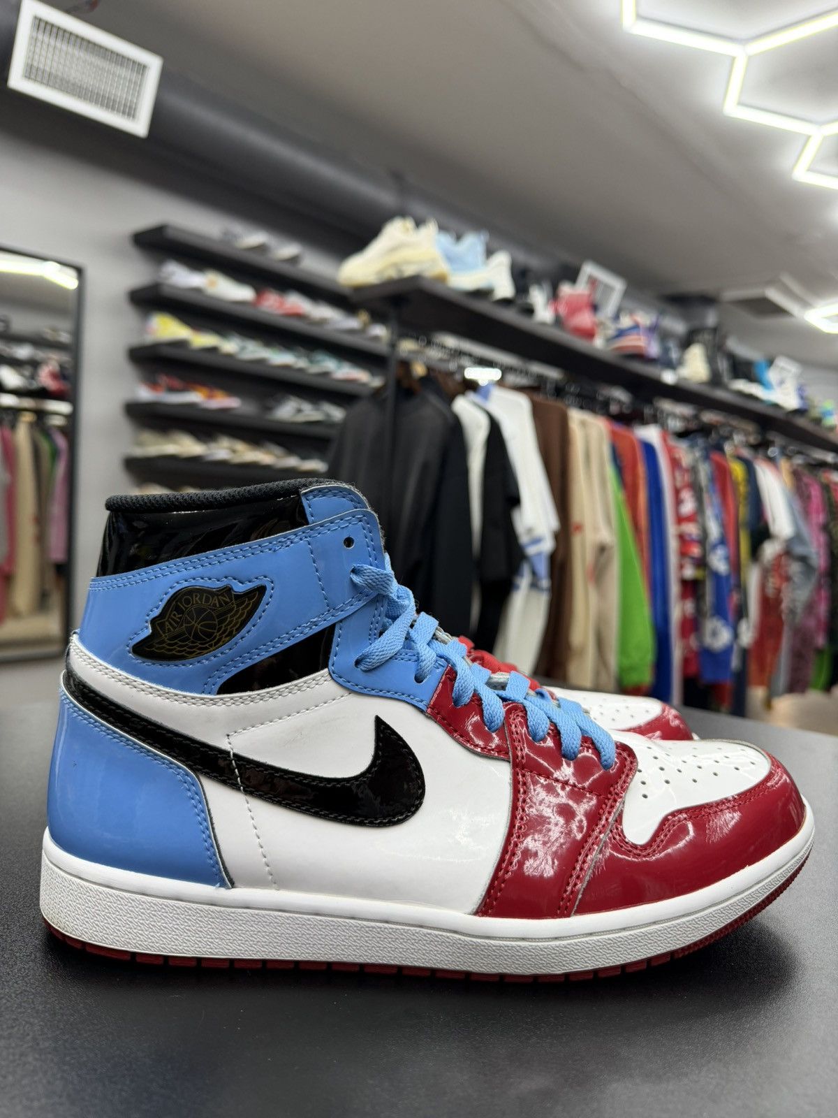 Jordan Brand Size 10 - Jordan 1 Retro High Fearless UNC Size US 10 / EU 43 - 3 Thumbnail