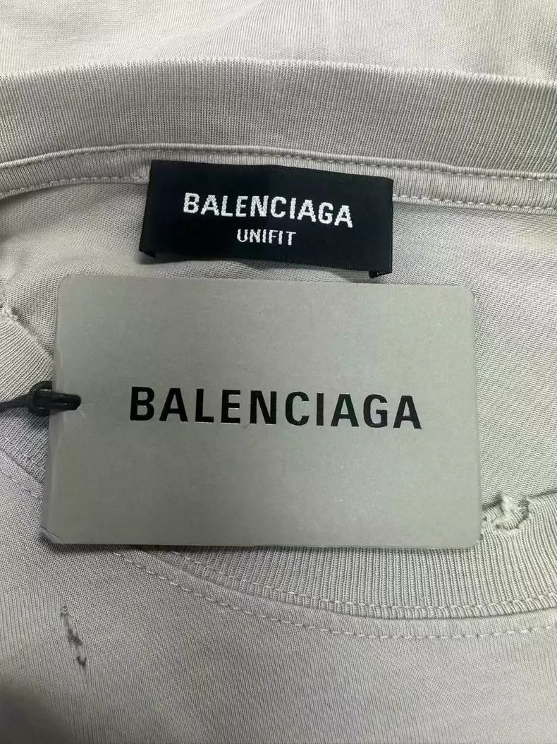 Balenciaga Balenciaga Mosaic Blur Logo BB Letters Loose Ripped Made O Size US XXS / EU 40 - 5 Thumbnail