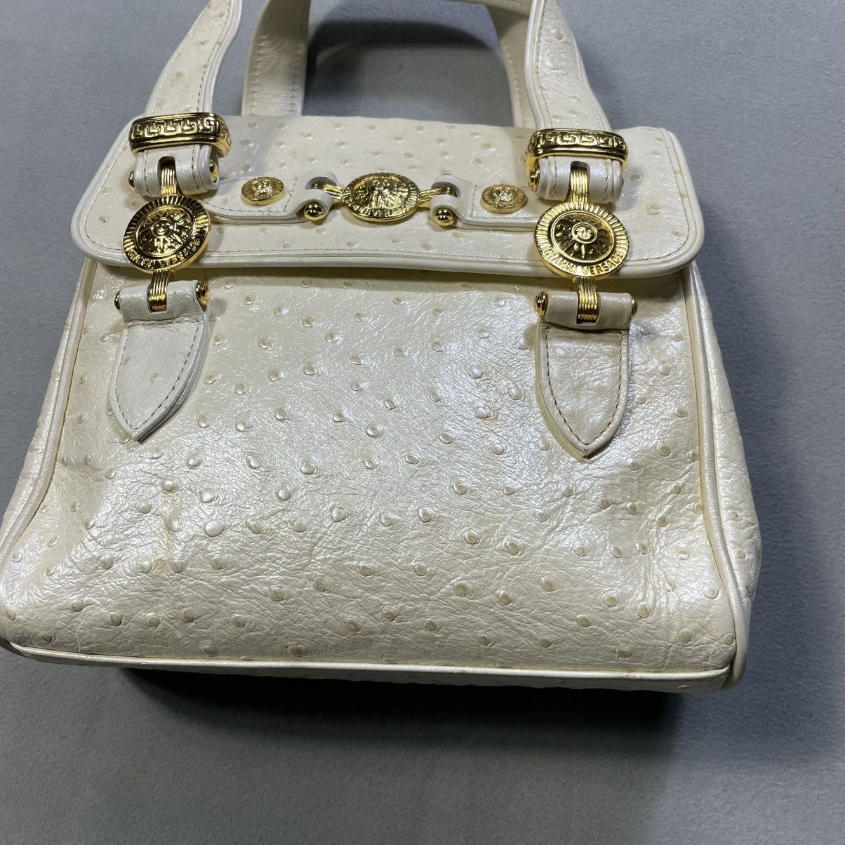 Versace GIANNI VERSACE PEARL WHITE OSTRITCH HAND BAG Size ONE SIZE - 6 Thumbnail