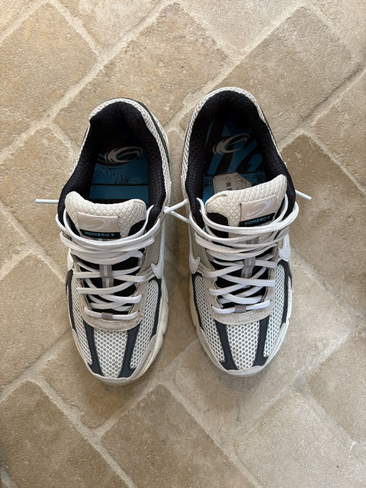 Nike Nike Zoom Vomero 5 Men SIZE US 8.5 Supersonic FN7649-110 Size US 8.5 / EU 41-42 - 4 Thumbnail