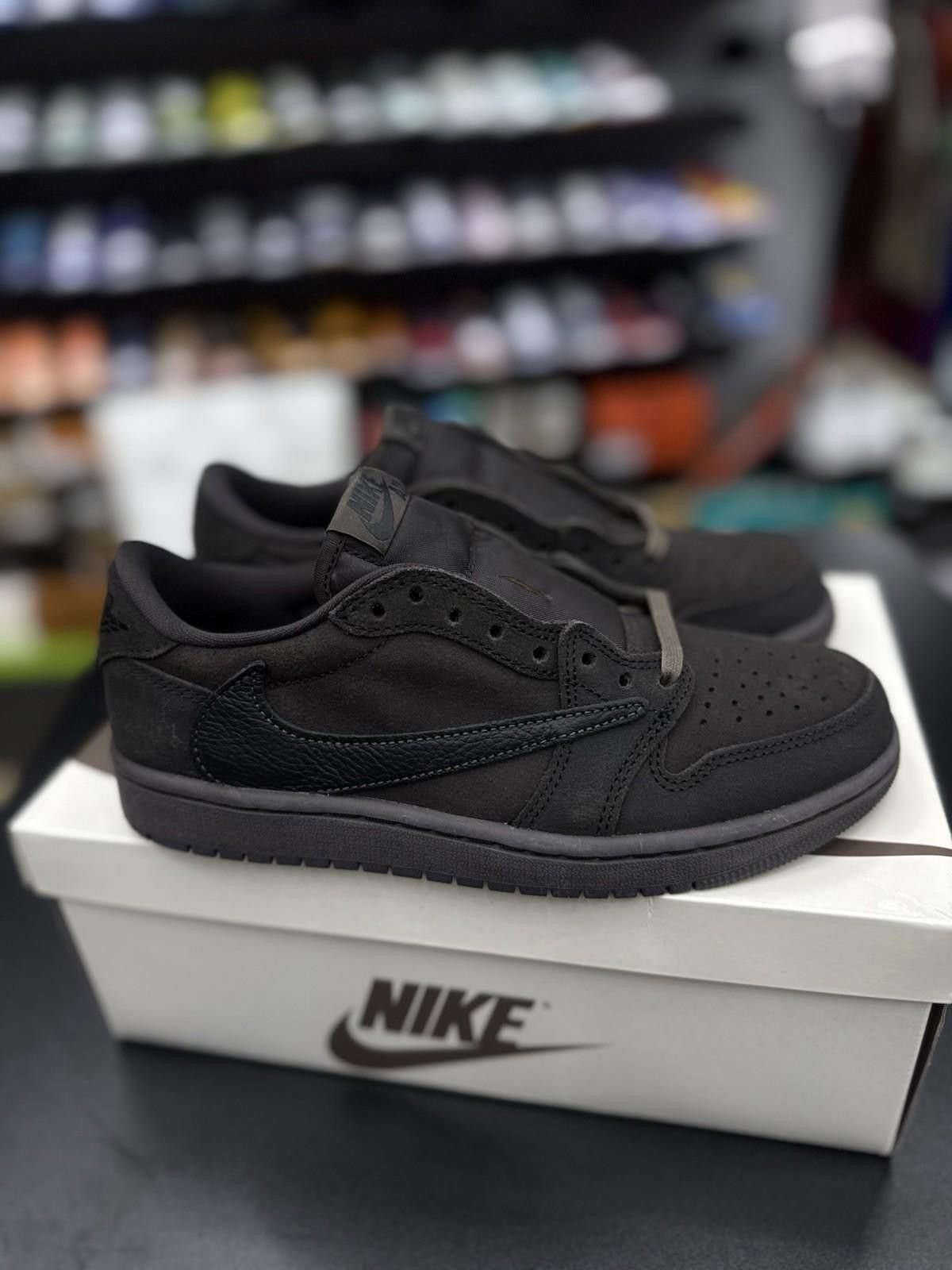 Size 6 men Travis Scott x Air Jordan 1 Low 'Velvet Brown'