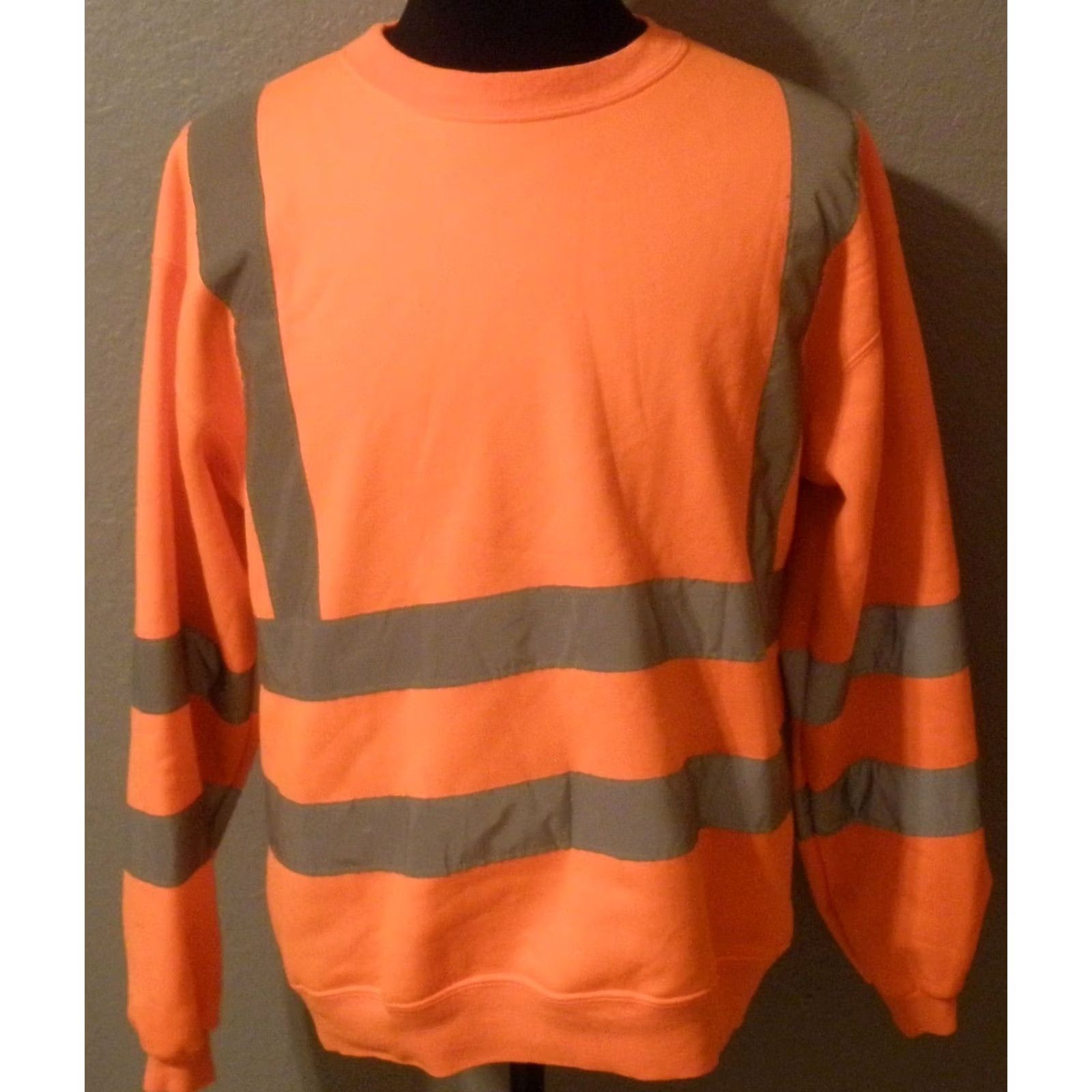 Vintage VINTAGE Safety Gear USA Hi-Viz Blaze Orange Adult M Hi-Vis Crewneck Pullover Sweatshirt Jacket Unisex, 22.5" Pit to Pit, 23" Sleeve, 28" Length Size US M / EU 48-50 / 2 - 3 Thumbnail