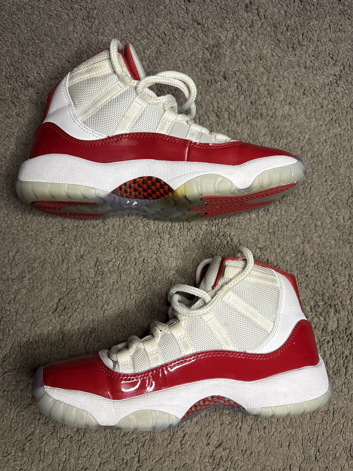 Jordan Brand Jordan cherry 11s Size US 5.5 / EU 38 - 2 Thumbnail