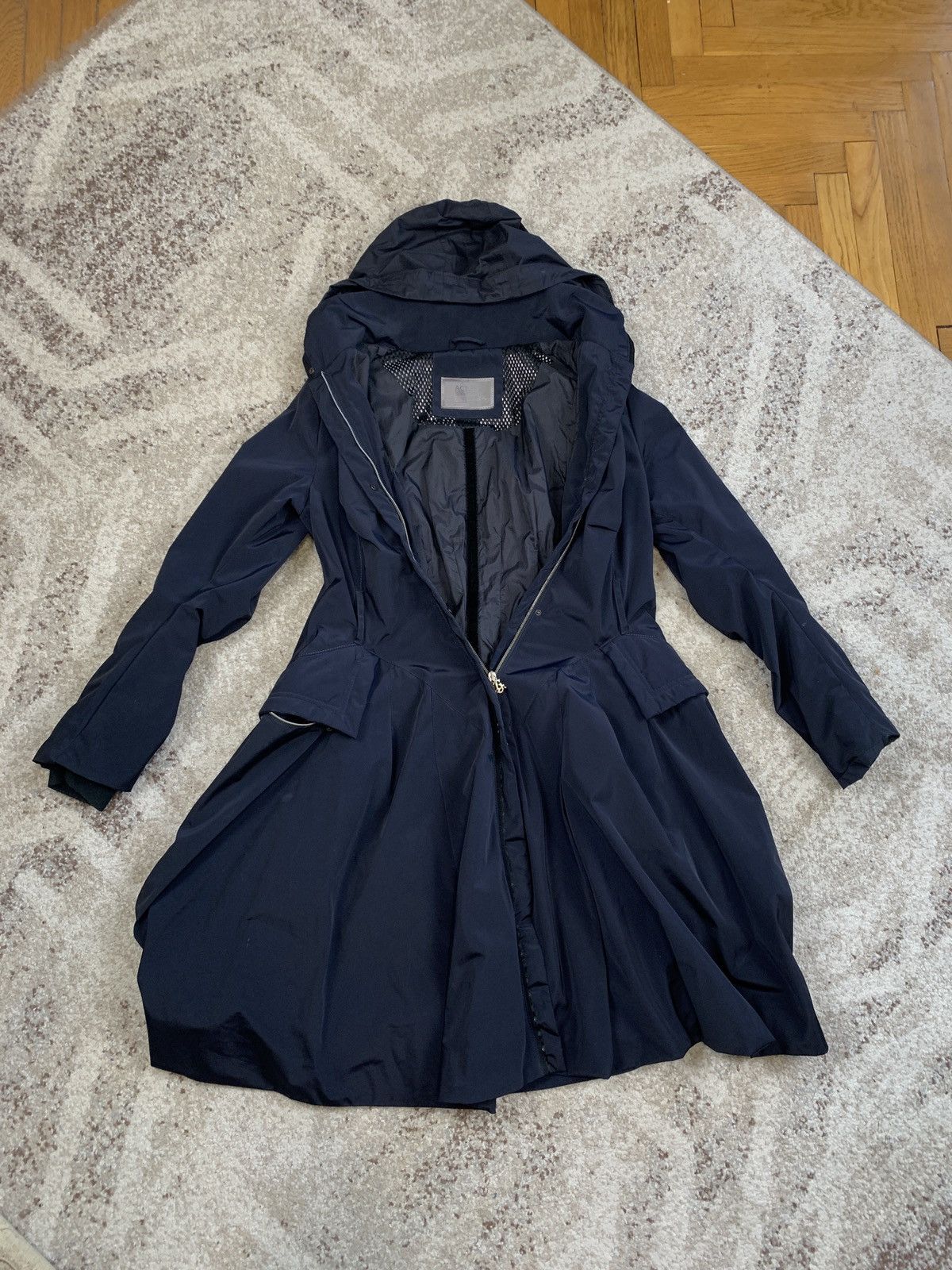 Marithe + Francois Girbaud MARITHE FRANÇOIS GIRBAUD Avant Garde Dress RainCoat Size M / US 6-8 / IT 42-44 - 1 Thumbnail