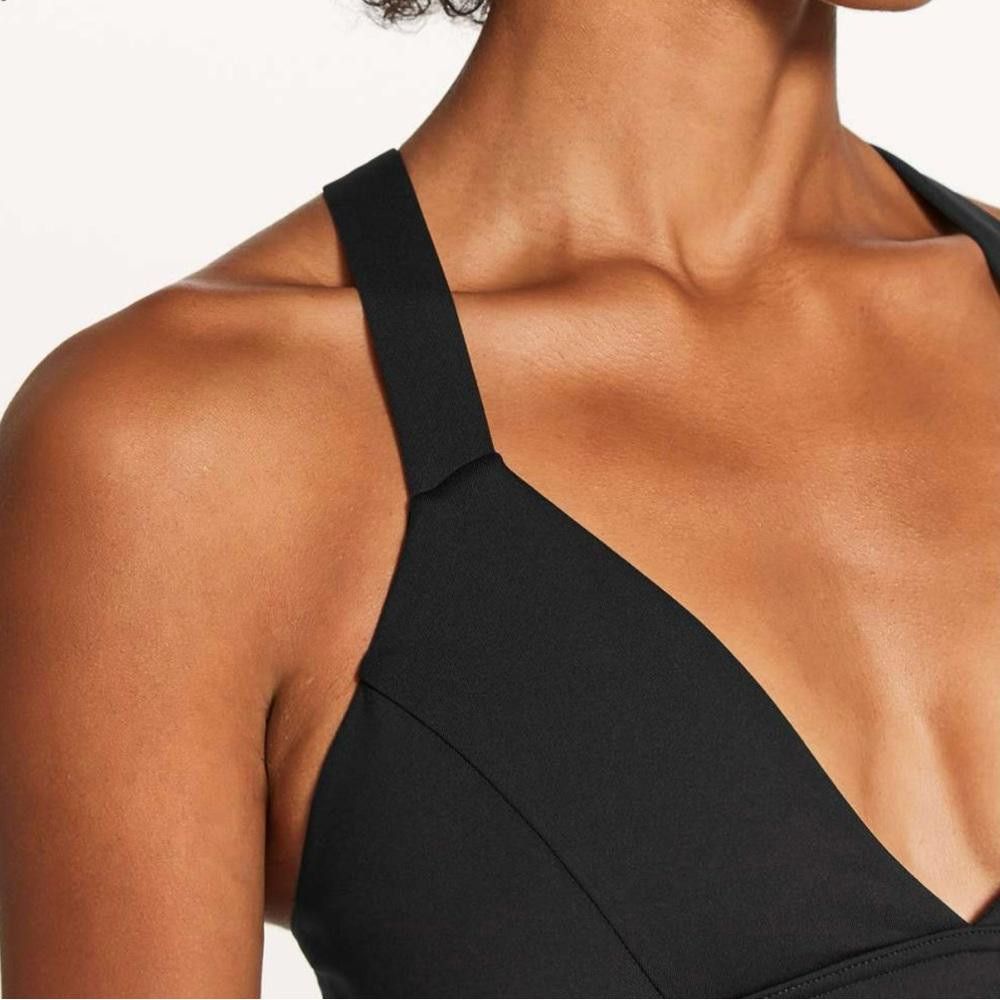 Lululemon Lululemon Sweat Your Heart Out Plunge Sports Bra Black 8 Size ONE SIZE - 2 Thumbnail