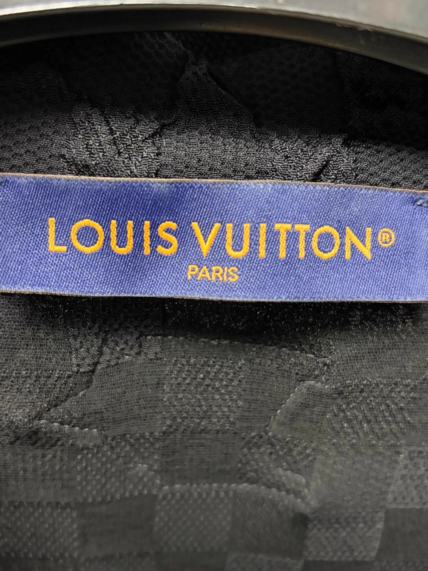 Louis Vuitton LV men's monogram embroidery short-sleeve shirt M Size US M / EU 48-50 / 2 - 4 Thumbnail
