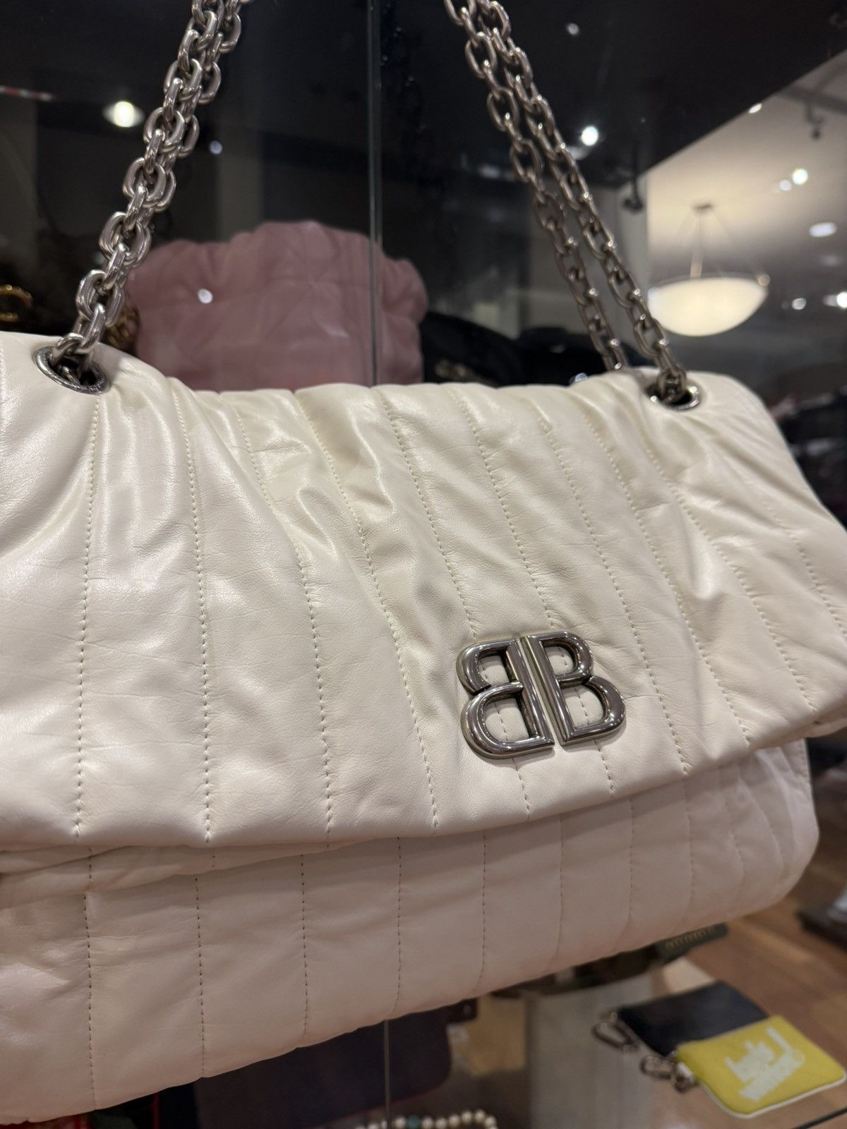 Balenciaga Balenciaga Monaco Quilted Chain Bag Medium White Size ONE SIZE - 2 Thumbnail