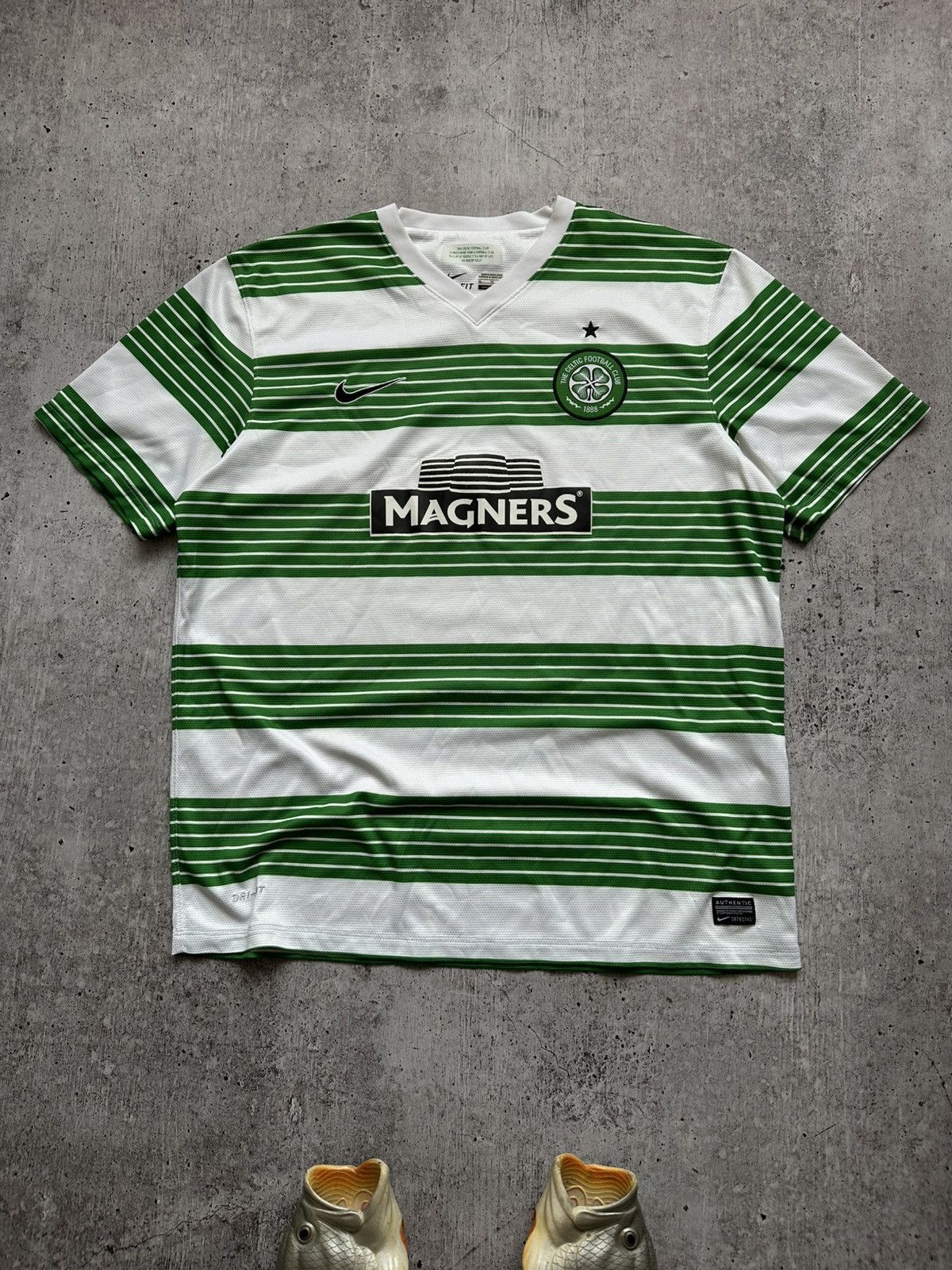 Nike 2013/15 Nike Celtic FC Home Soccer Jersey Size US XL / EU 56 / 4 - 1 Thumbnail