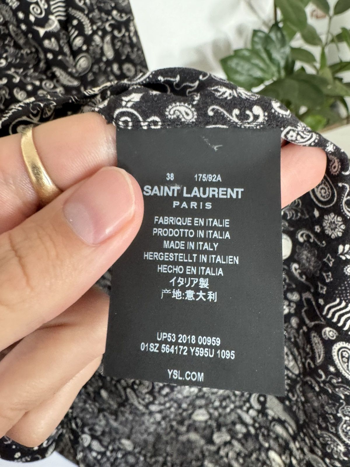 Saint Laurent Paris Silk Skull de crepe Shirt Size US S / EU 44-46 / 1 - 3 Thumbnail