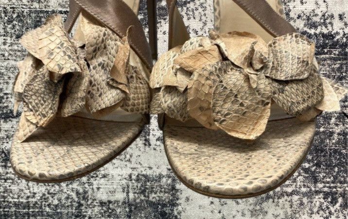 Valentino Authenticated Valentino Heels, Neutral/Pinkish , USW 9 Size US 9 / IT 39 - 4 Thumbnail