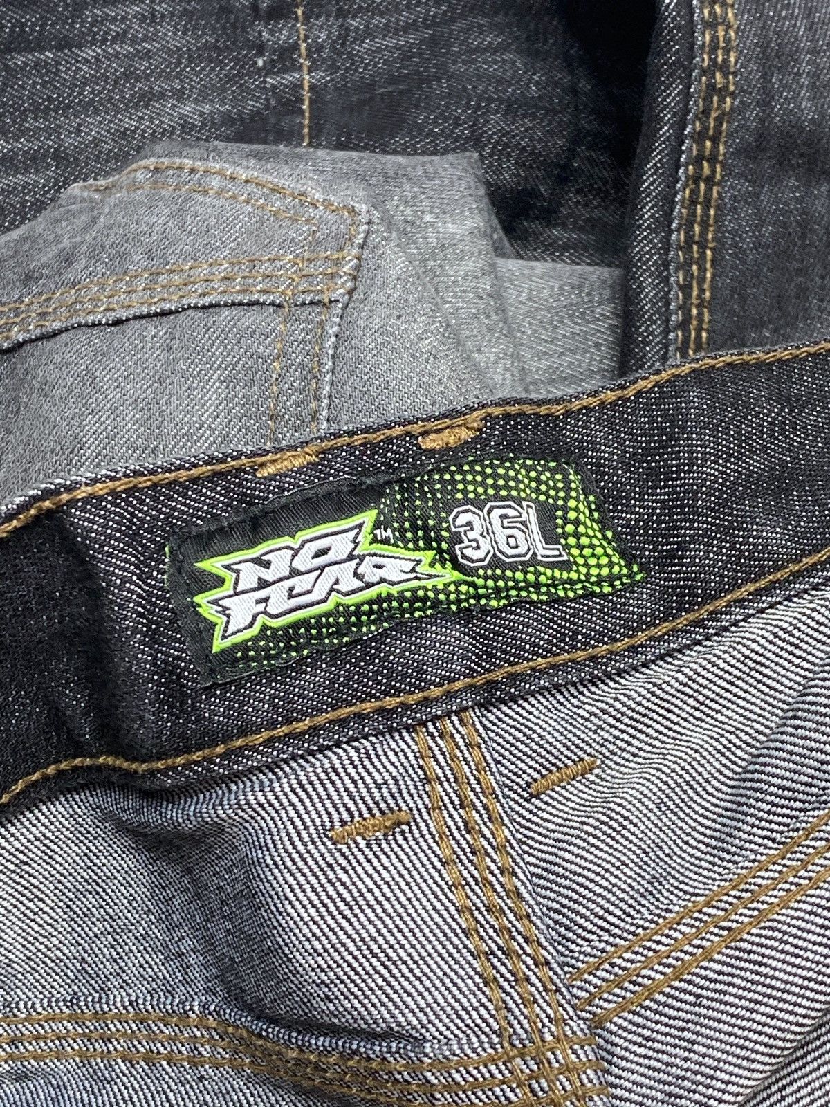 Jean Vintage NO FEAR Cargo Multi Pocket Denim Black Jeans Size US 36 / EU 52 - 7 Thumbnail