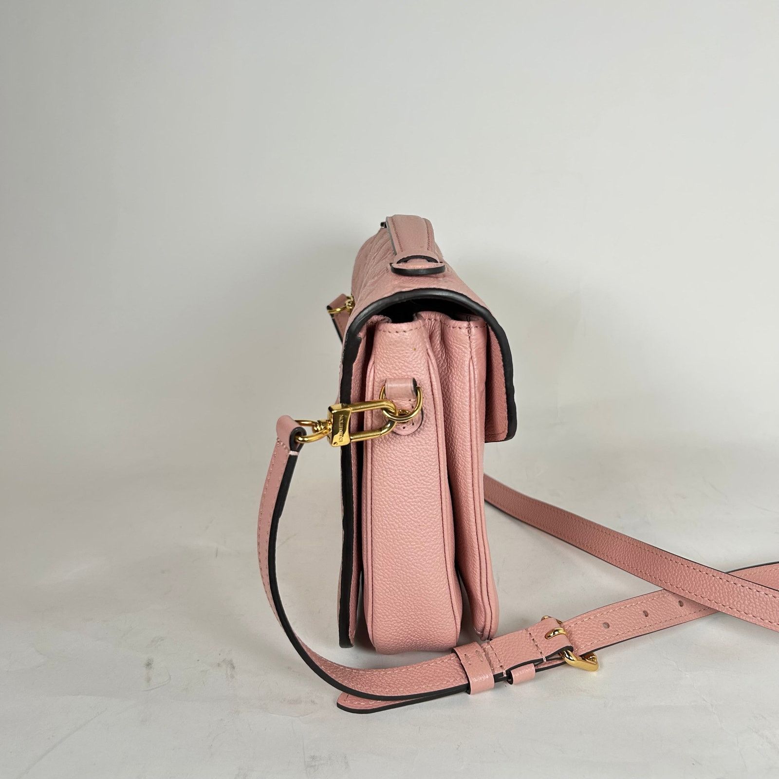 Louis Vuitton Louis Vuitton Pink Monogram Empreinte Pochette Metis Size ONE SIZE - 4 Thumbnail