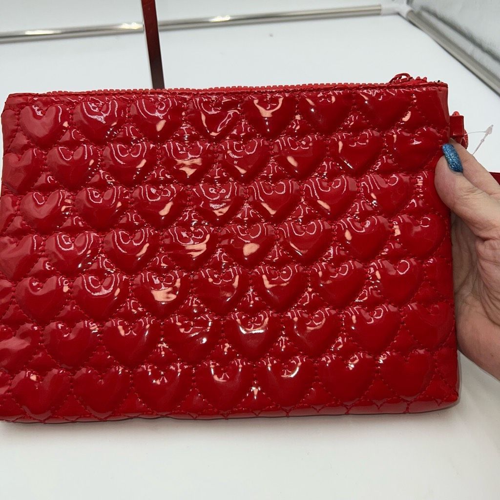 XOXO XOXO Faux Patent Leather Wristlet Duo Pouch and Heart In Can Size ONE SIZE - 5 Thumbnail