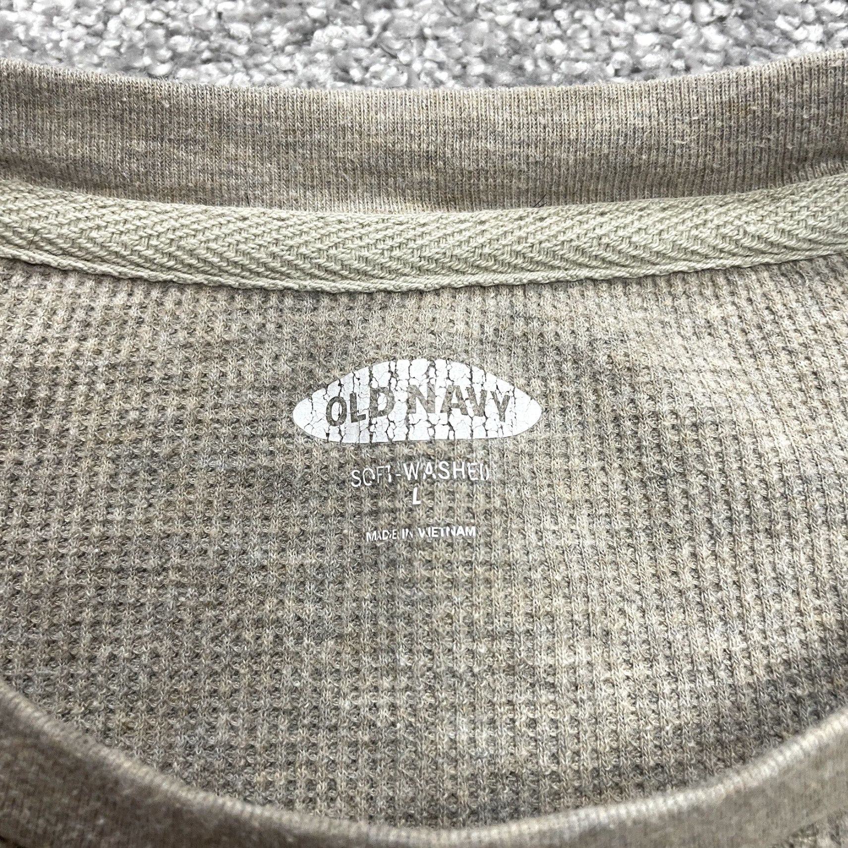 Old Navy Old Navy Shirt Mens Large Beige Waffle Knit Thermal Crew Neck Long Sleeve Solid Size US L / EU 52-54 / 3 - 3 Thumbnail