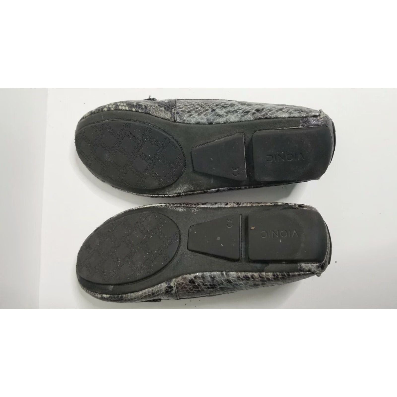 Vionic Vionic Snake Print Leather Slip-On Loafers Flats Womens Sz. 7 Beige Snake Arch Support Comfort Casual Flat Leather Ashby Women Shoes Size US 7 / IT 37 - 8 Thumbnail