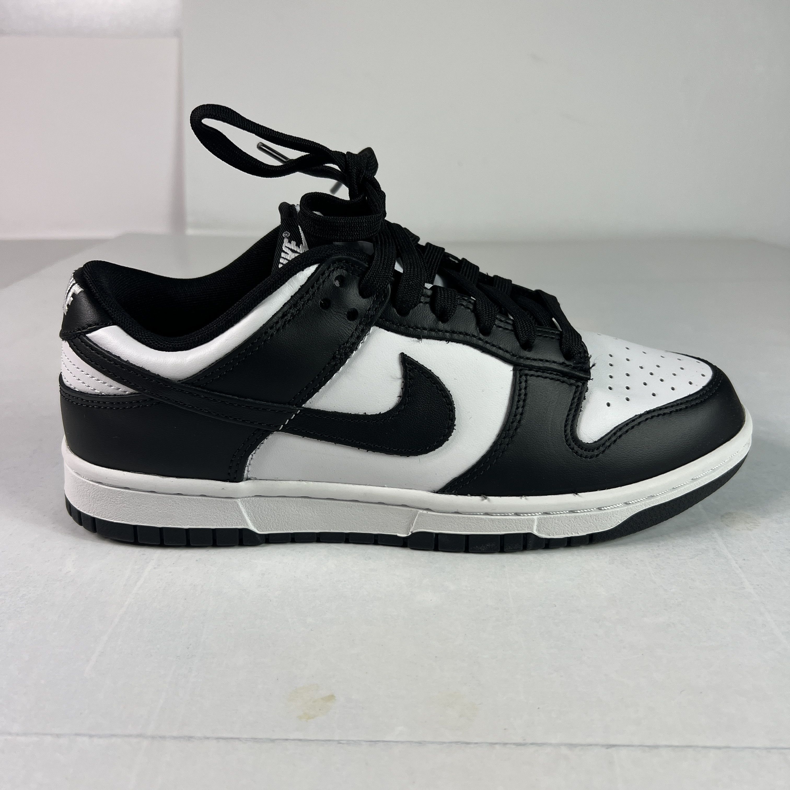 Nike Nike Dunk Low Top Shoes Mens 8 Panda Black & White Sneakers Size US 8 / EU 41 - 1 Thumbnail