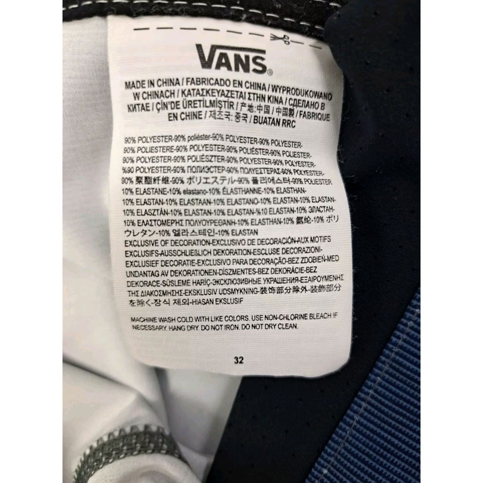 Vans VANS Men’s Board Shorts Striped Red White Blue Back Pocket Zip Size 32 Mens Size US 32 / EU 48 - 8 Thumbnail