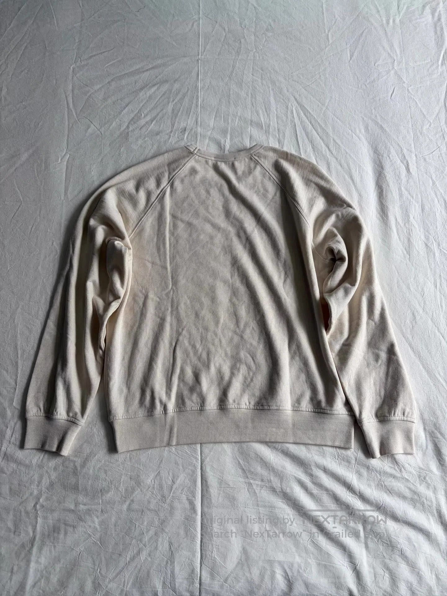 Other White Long Sleeve Crewneck Sweatshirt Size L. Size US L / EU 52-54 / 3 - 5 Thumbnail