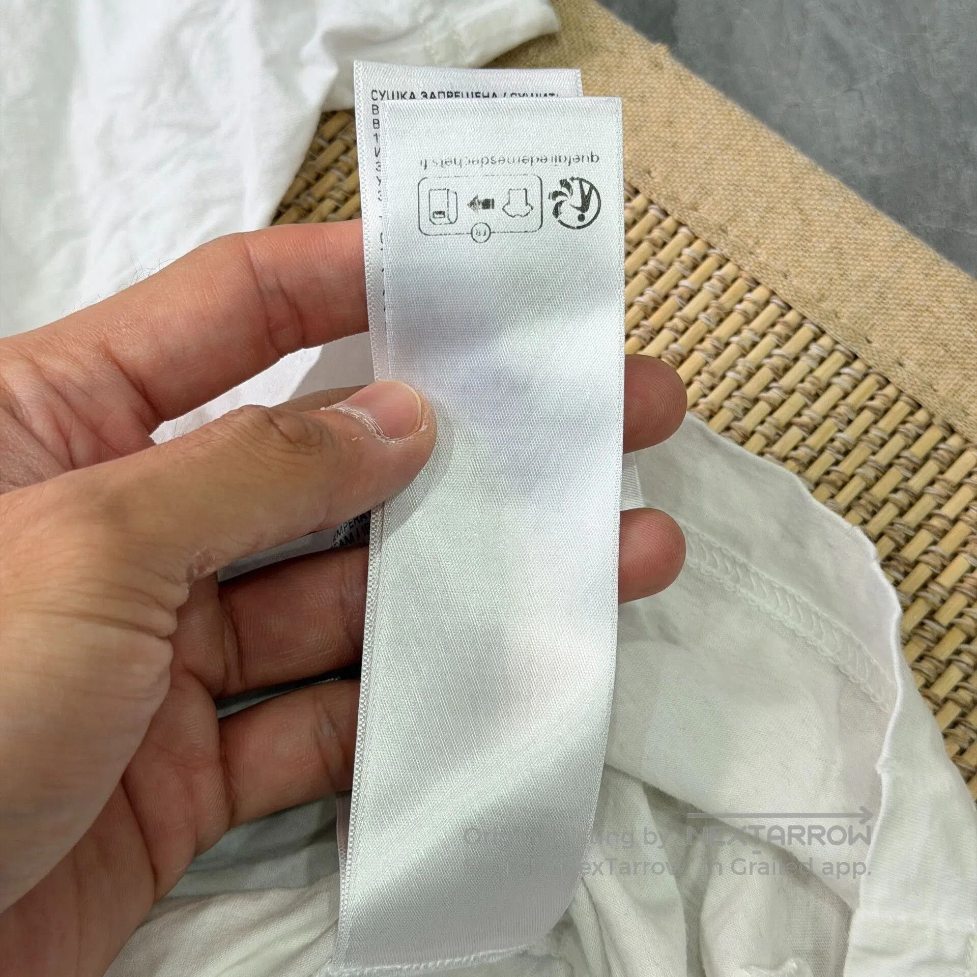 Balenciaga Balenciaga Vintage White Short Sleeve T-Shirt. Size US S / EU 44-46 / 1 - 8 Thumbnail