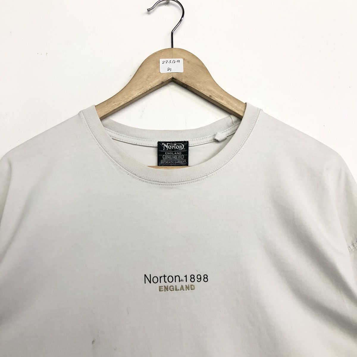 Norton Norton England Spellout Centre Long Sleeve Shirt Size US XL / EU 56 / 4 - 3 Thumbnail