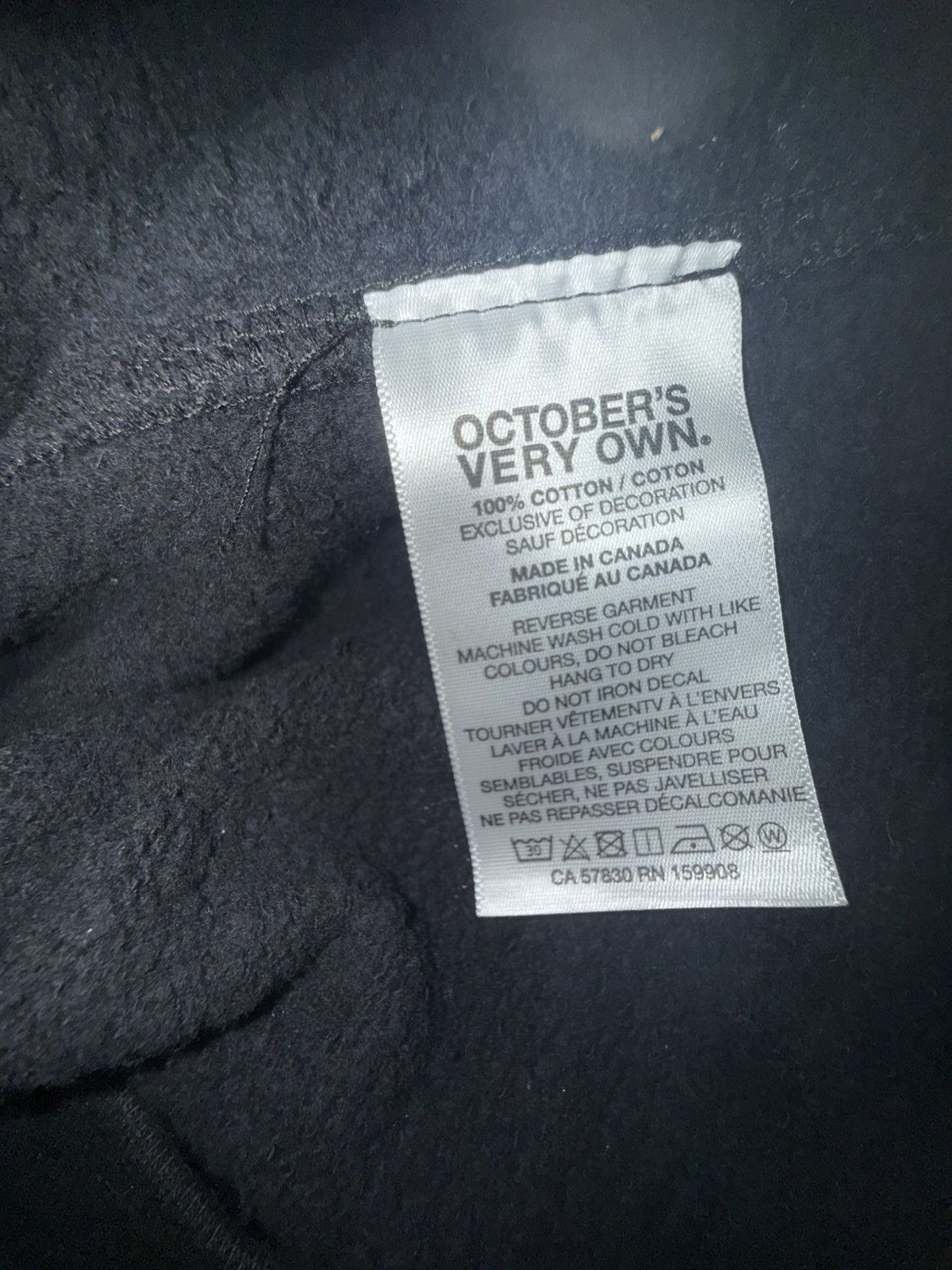 October's Very Own Medium black/gold Canada flag Octobers Very Own Logo Hoodie Size US M / EU 48-50 / 2 - 3 Thumbnail