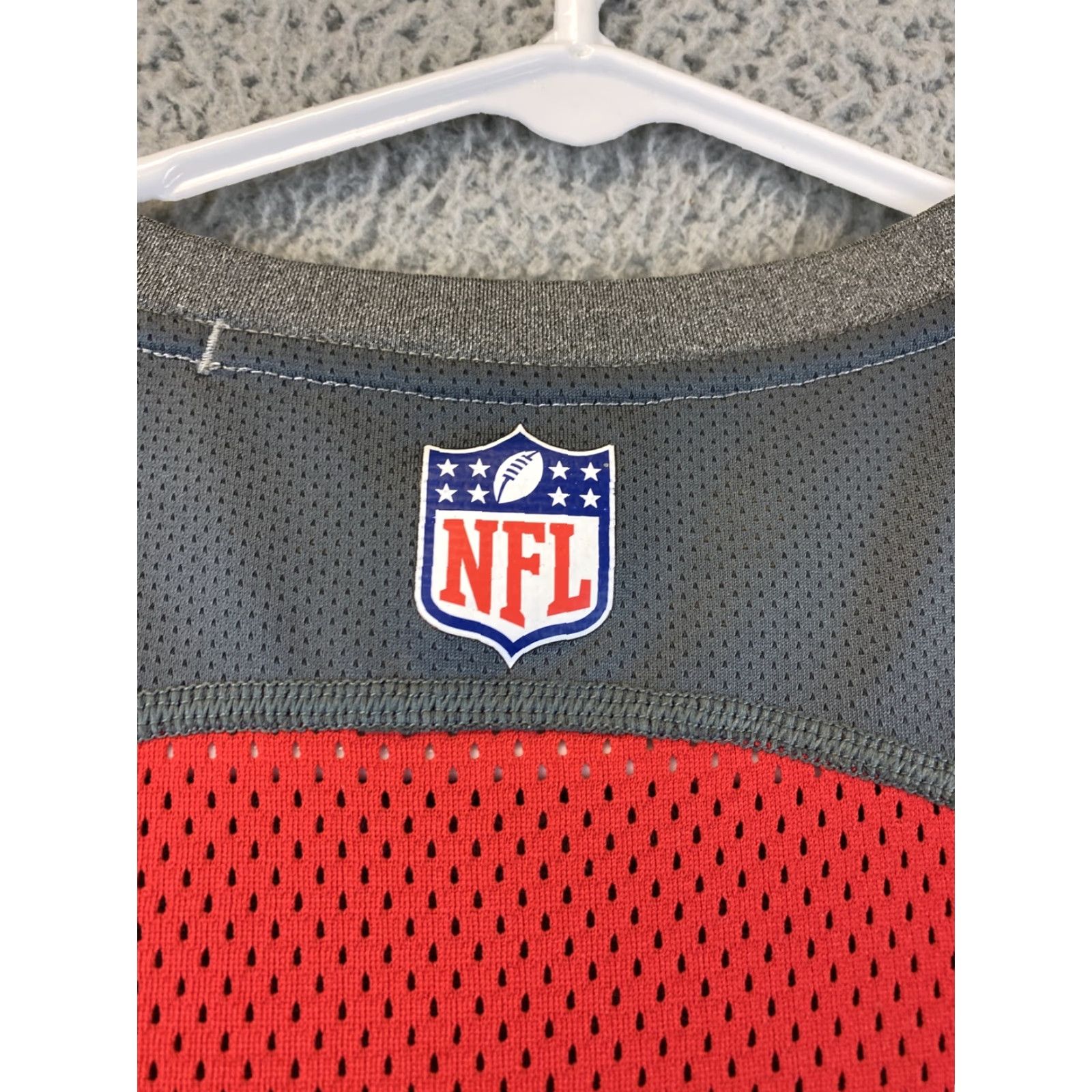 Nike Nike Men Activewear Top L Gray Buccaneers Tank Dri-Fit Running Logo / 80-36 Size US L / EU 52-54 / 3 - 8 Thumbnail