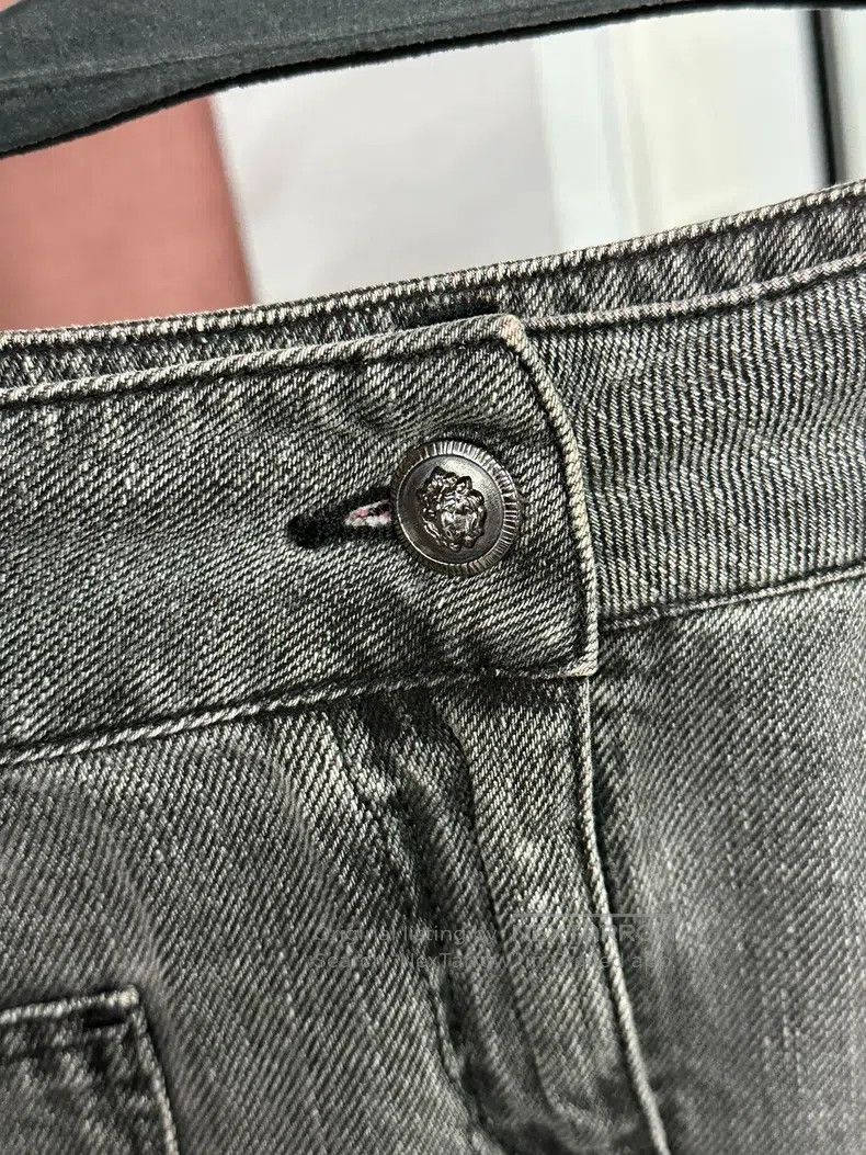 Chanel Chanel 11P gray old hole denim skirt Size 25" / US 0 / IT 36 - 2 Thumbnail