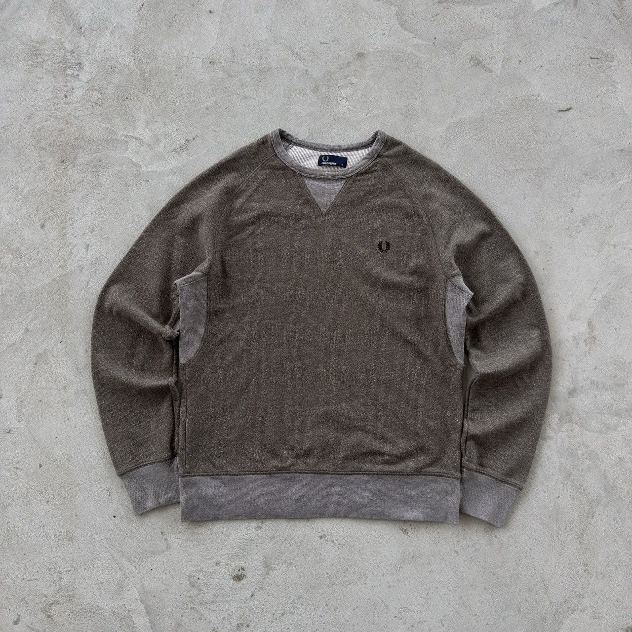 Fred Perry Vintage Fred Perry Crewneck Sweatshirt Laurel Wreath Logo Size US M / EU 48-50 / 2 - 1 Thumbnail