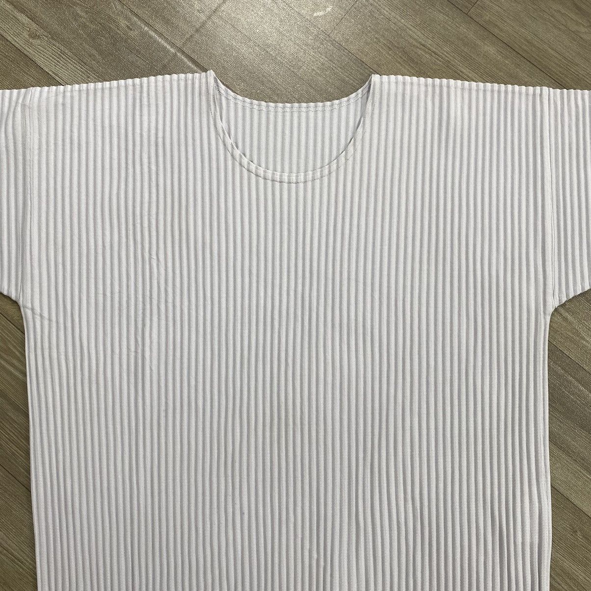 Homme Plisse Issey Miyake Homme Plisse Issey Miyake Pleated Tee Size M / US 6-8 / IT 42-44 - 2 Thumbnail