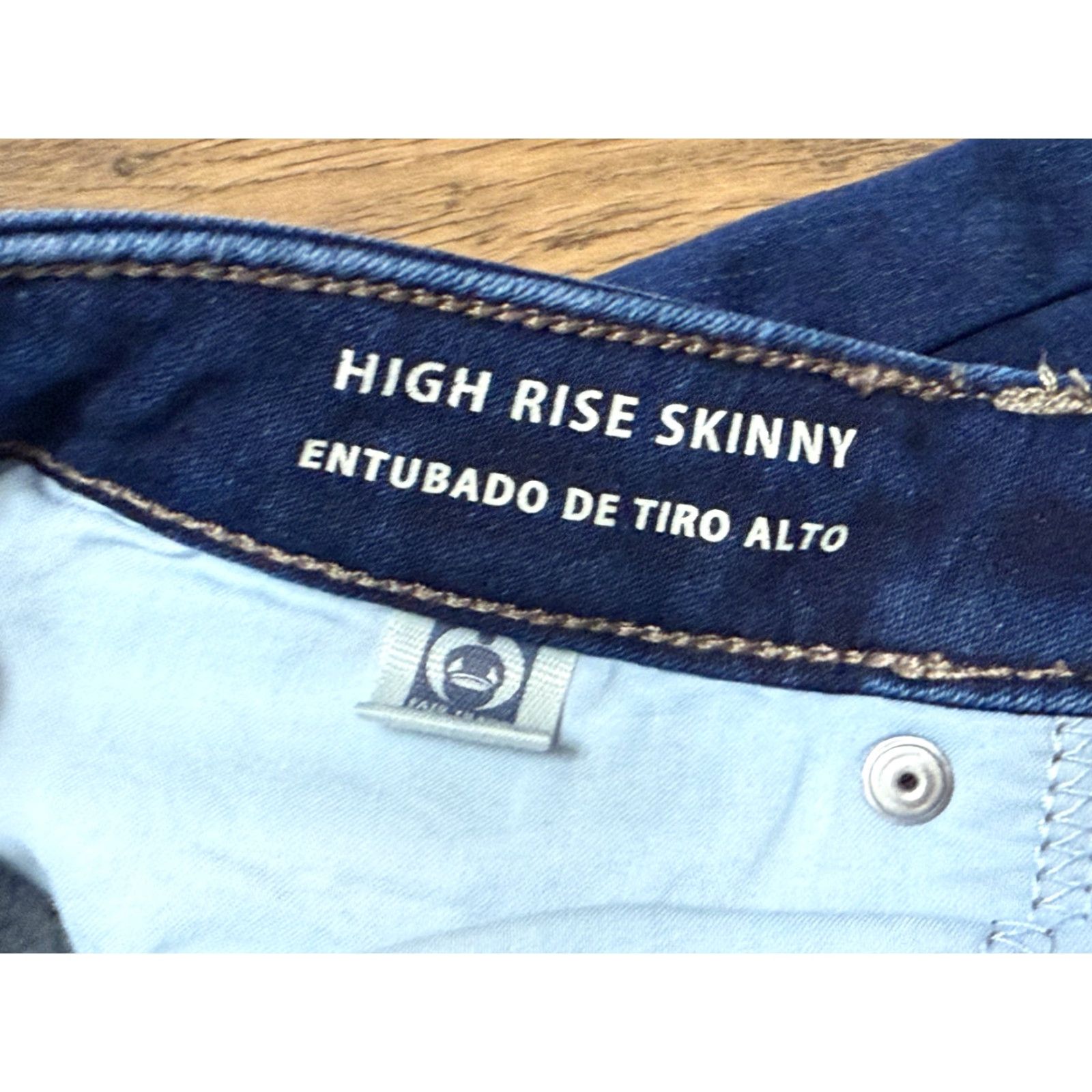 Vintage Universal Thread Jeans Women's 8/29R Blue Denim High Rise Skinny Leg Jeans Regular 5-Pocket Stretch Inseam 28.5 in Adult Womens Size 30" / US 8 / IT 44 - 6 Thumbnail