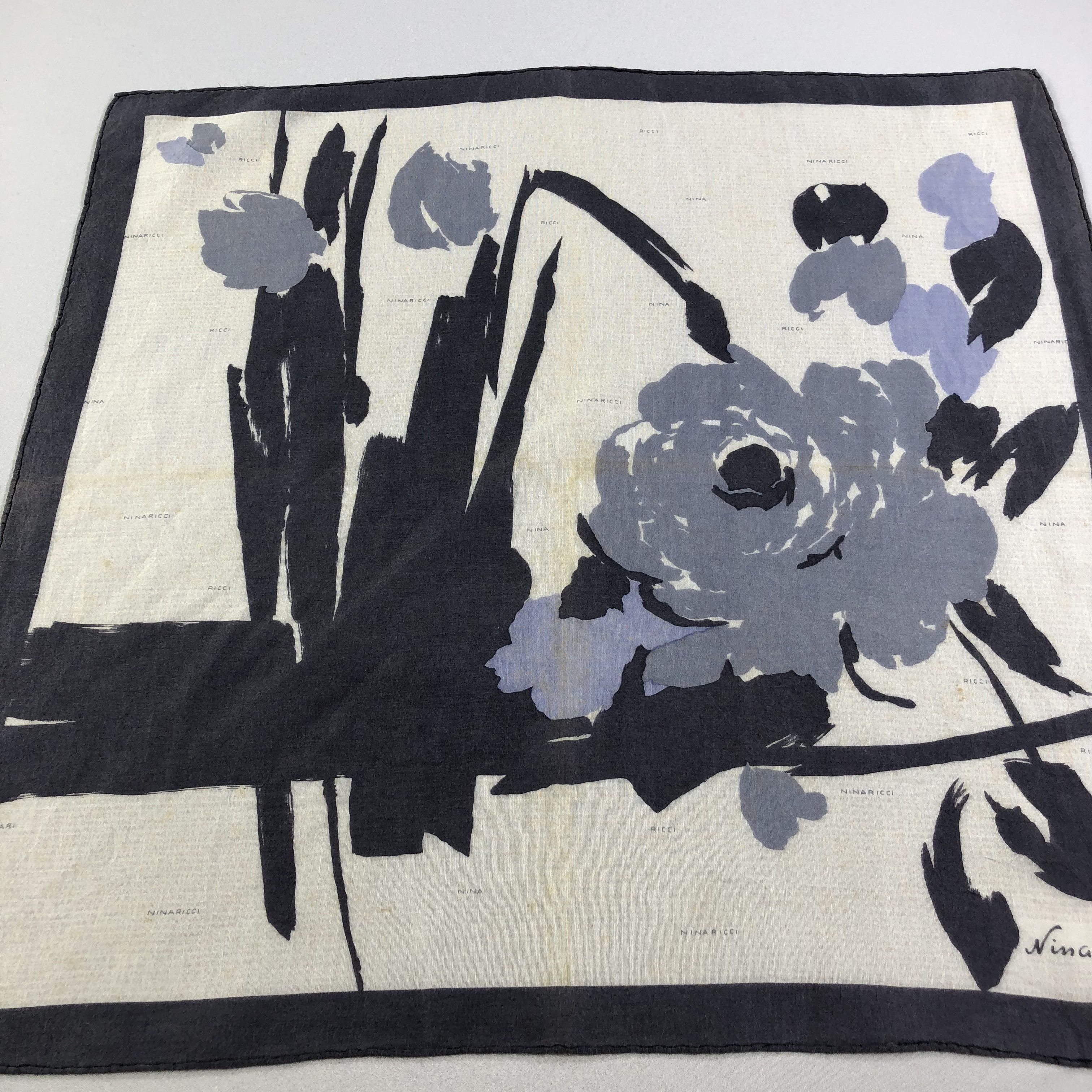 Nina Ricci Nina Ricci Abstract Handkerchief Neckerchief Bandana H2173 Size ONE SIZE - 5 Thumbnail