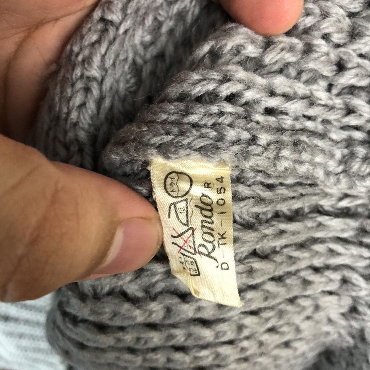 Homespun Knitwear RJumbo Purple Cardigan cable Knitwear #A1083 Size US L / EU 52-54 / 3 - 11 Thumbnail
