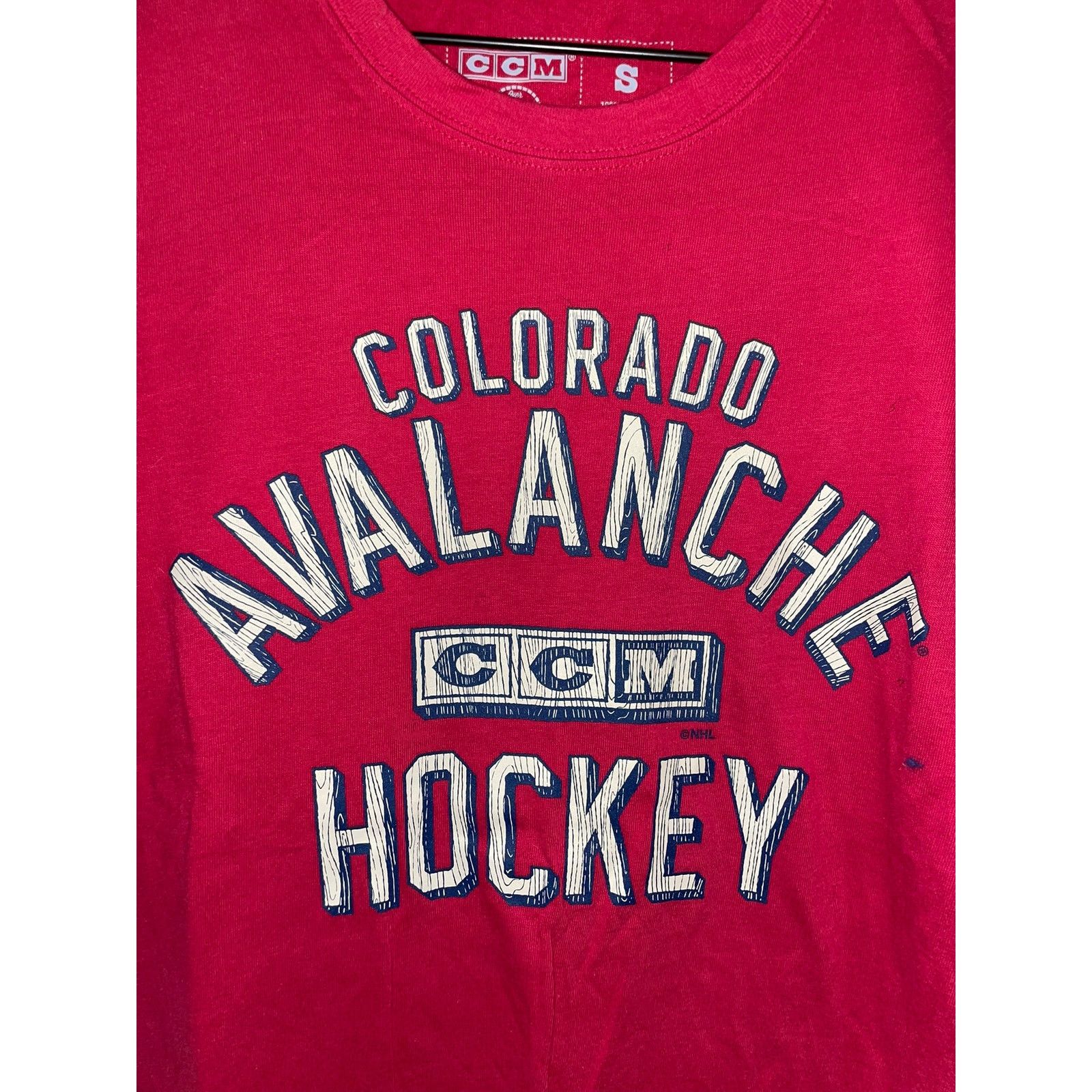 Ccm Colorado Avalanche CCM Shirt Hockey NHL Red Tee NWT Small Size US S / EU 44-46 / 1 - 2 Thumbnail