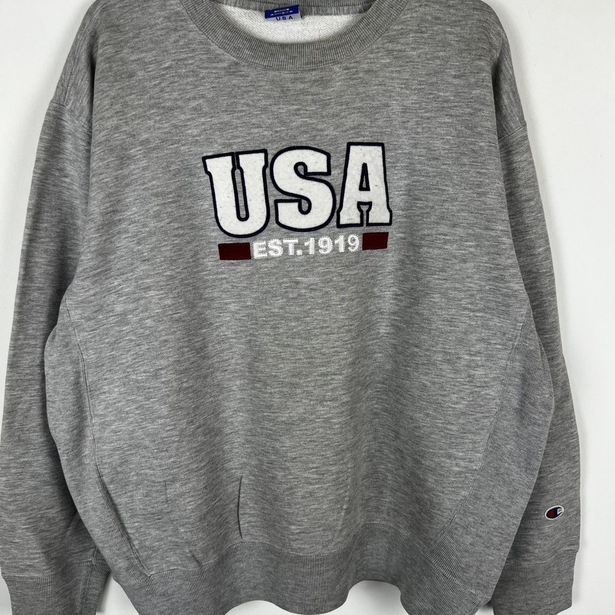 Champion Vintage Champion Usa SpellOut Embroidery Sweatshirt Size US L / EU 52-54 / 3 - 3 Thumbnail