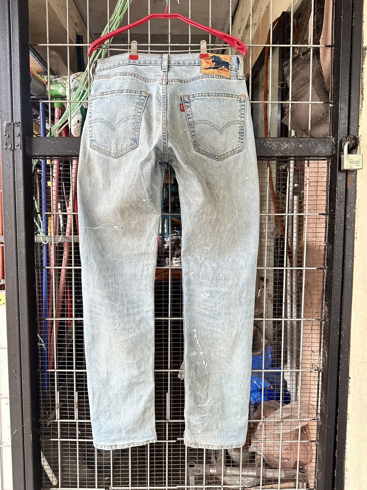 Levi's Vintage Clothing 👹Levi’s 505 Straight Cut Paint Splatters Jeans Size US 30 / EU 46 - 10 Thumbnail