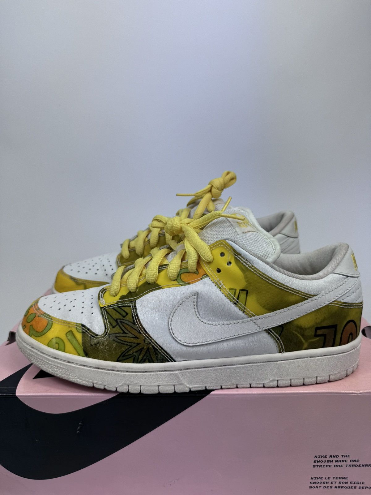 Nike NIKE DUNK DE LA SOUL 2005 LOW PRO SB SNEAKERS Size US 10 / EU 43 - 4 Thumbnail