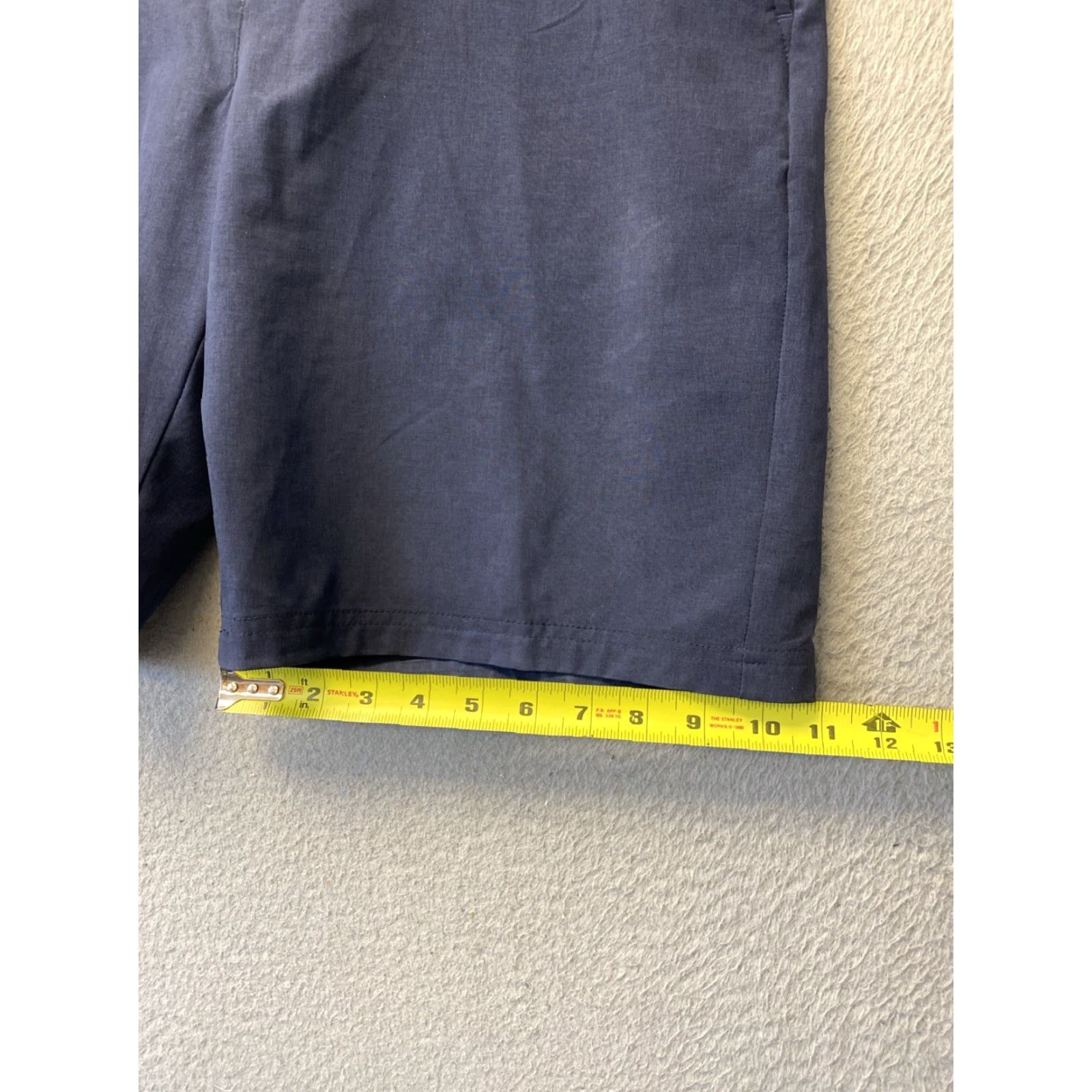 Izod Izod Golf Shorts Mens Sz 34 Navy Blue Zip Pockets Flat Front Performance/143-30 Size US 34 / EU 50 - 5 Thumbnail
