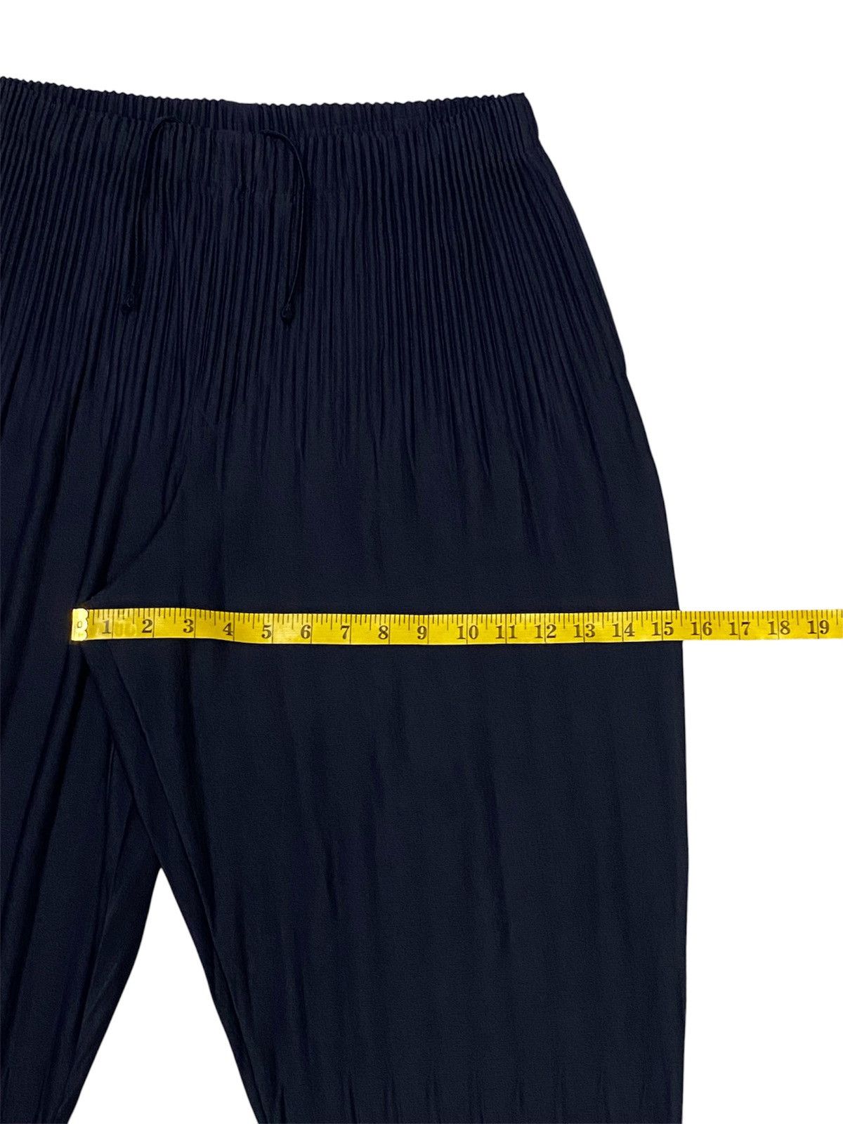 Issey Miyake Homme Plisse Issey Miyake Blue Black Pleated Cropped Pants Size US 34 / EU 50 - 20 Thumbnail